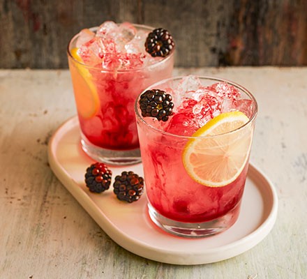 Bramble cocktail