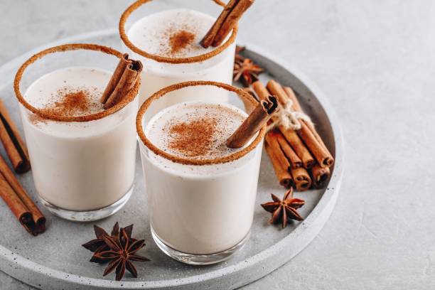 What Alcohol Goes in Eggnog Exploring Delicious Options for Your Holiday Drink