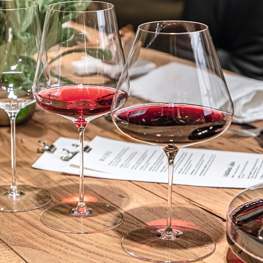 gelas wine bordeaux
