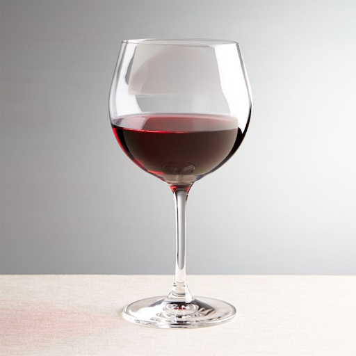 gelas wine merah