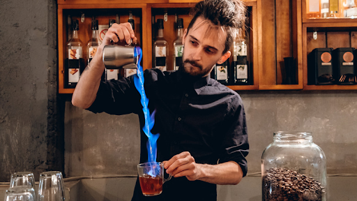 minuman alkohol yang dibakar